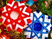 Gingerbread Snowflakes Yarn Star Ornament